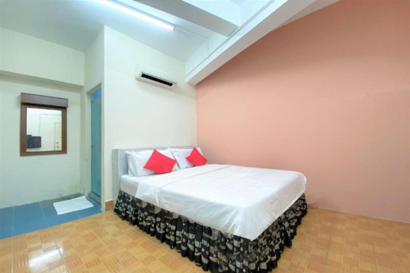 B Hotel Penang George Town  Kültér fotó